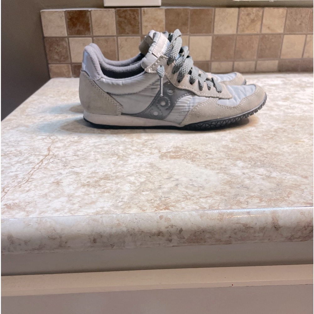 Saucony S1943-164 Bullet Sneaker Light Gray Women's Shoes Size 7